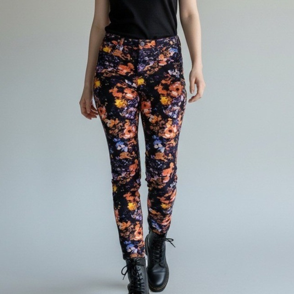 Pilcro and the Letterpress Serif Black Floral Corduroy Pants Women's Size 32